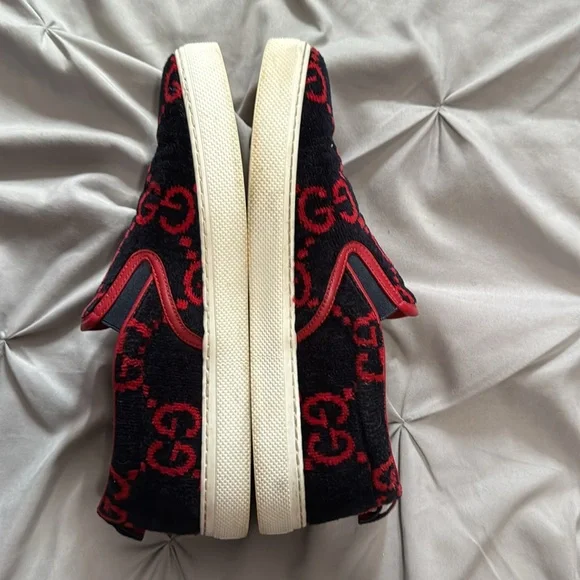 Authentic Gucci flowing red supreme slip on sneakers